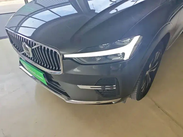Volvo XC60 — Фото автомобиля 23