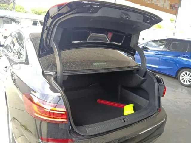 Volkswagen Passat — Фото автомобиля 18