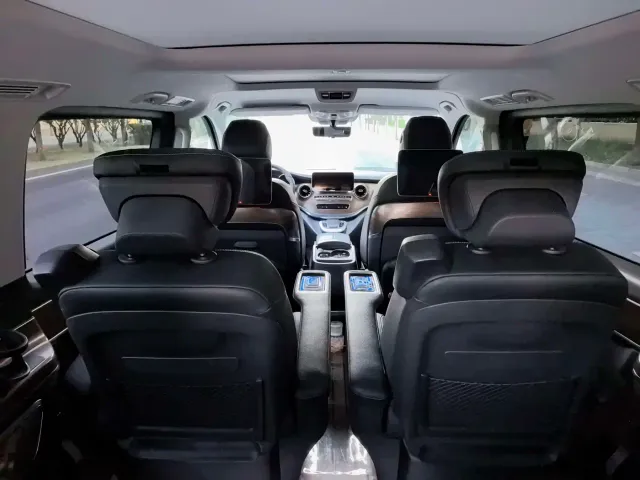 Mercedes-Benz V-Class — Фото автомобиля 21