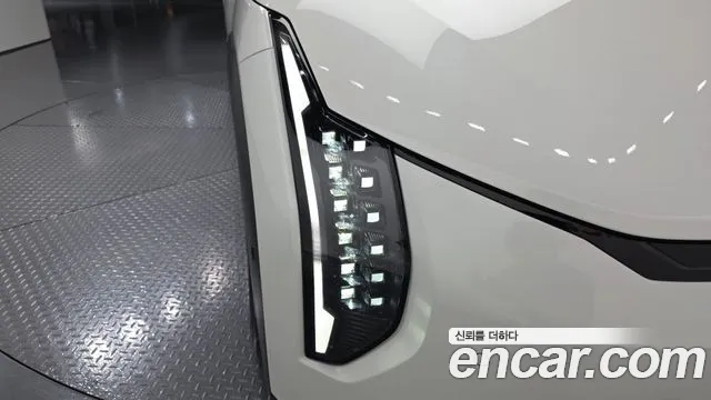 Kia EV4 — Фото автомобиля 7