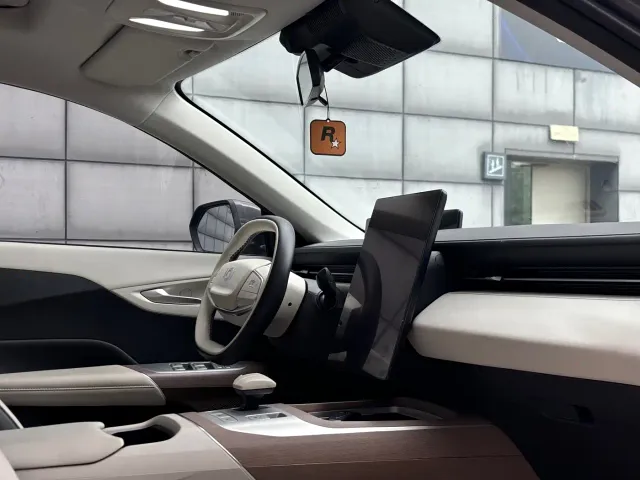 Changan Qiyuan A05 — Фото автомобиля 10