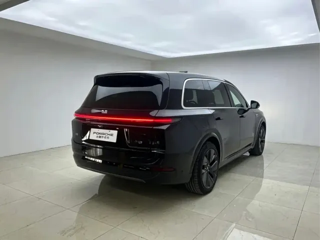 Li Auto L9 — Фото автомобиля 5