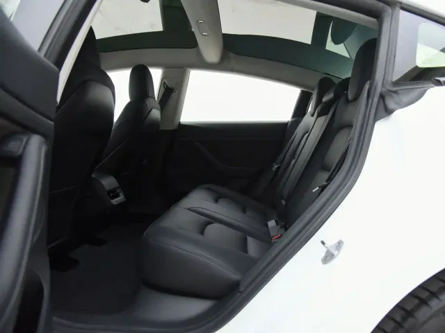 Tesla Model 3 2022 Model Rear-Wheel Drive Version — Фото автомобиля 7