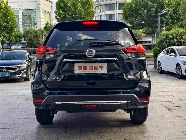 Nissan X-Trail — Фото автомобиля 11