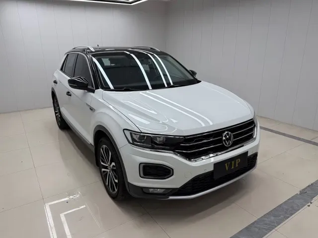 Volkswagen T-Roc — Фото автомобиля 3