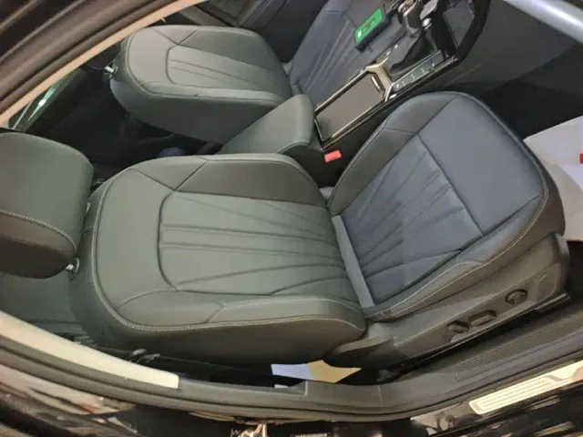 Volkswagen Passat — Фото автомобиля 24