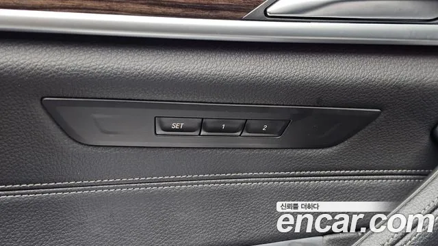 BMW 5-Series — Фото автомобиля 25