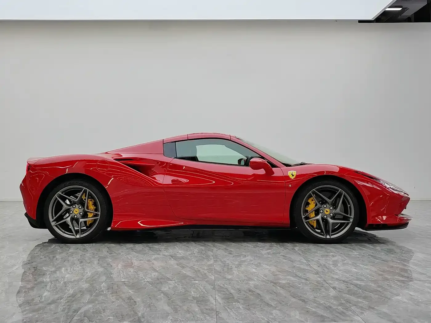 Ferrari Ferrari F8 2020 Spider 3.9T V8 — Фото автомобиля 8