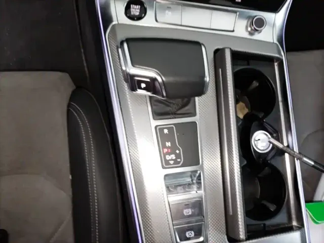 Audi A6L — Фото автомобиля 13