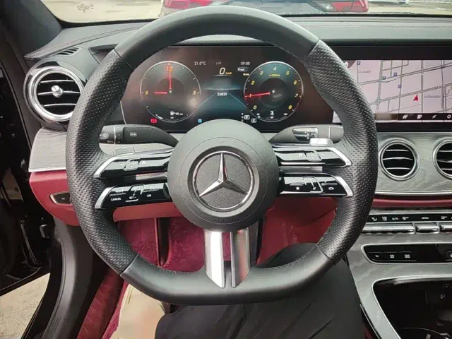 Mercedes-Benz E-Class — Фото автомобиля 10