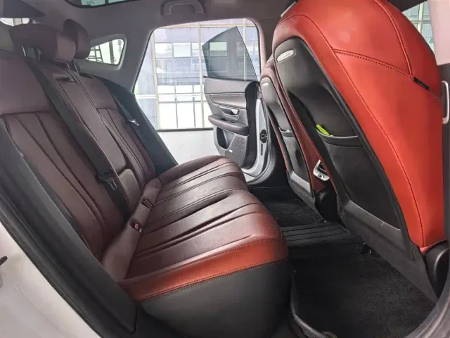 Xpeng P7 — Фото автомобиля 16