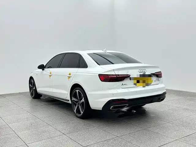Audi A4L — Фото автомобиля 4