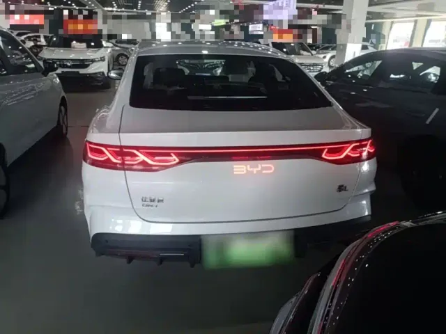 BYD Qin L — Фото автомобиля 5