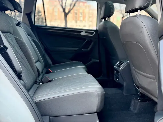 Volkswagen Tiguan L — Фото автомобиля 12