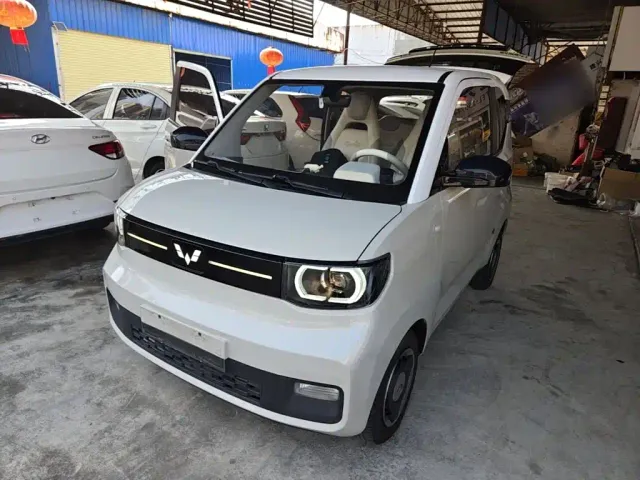 Фотография автомобиля — Wuling Hongguang Mini EV