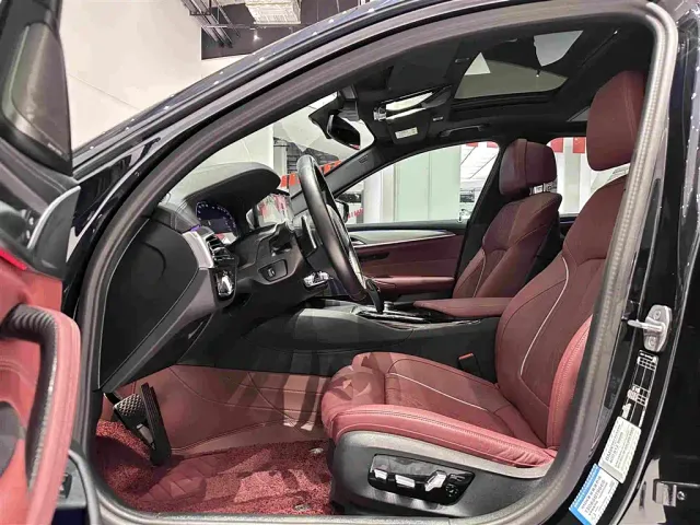 BMW 5 Series — Фото автомобиля 4