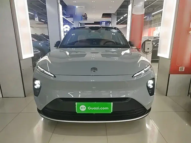 Nio ES8 — Фото автомобиля 2