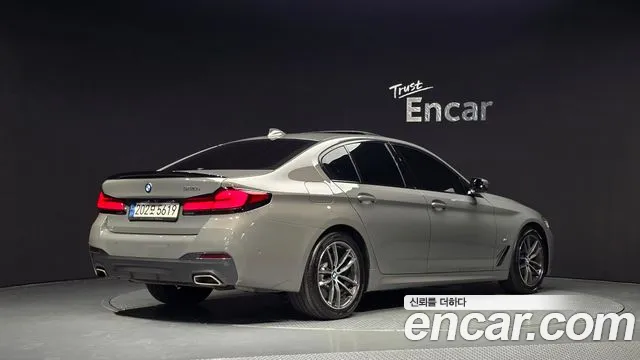 BMW 5 Series G30 — Фото автомобиля 2