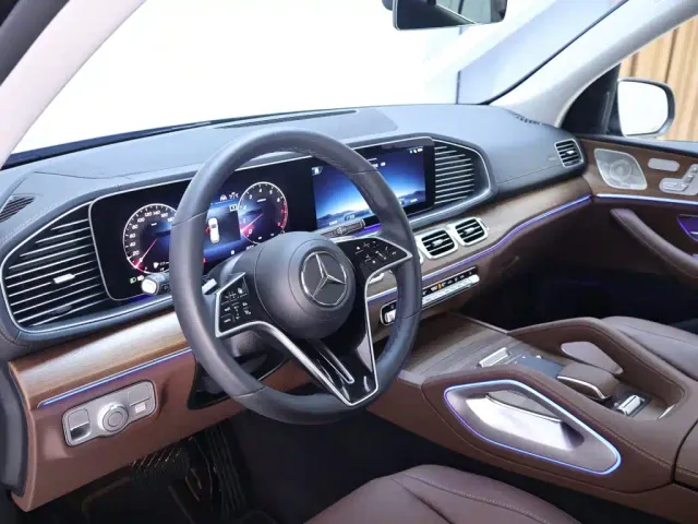 Mercedes-Benz GLE-Class — Фото автомобиля 11