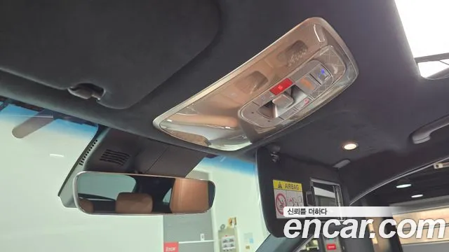 Genesis GV70 — Фото автомобиля 23
