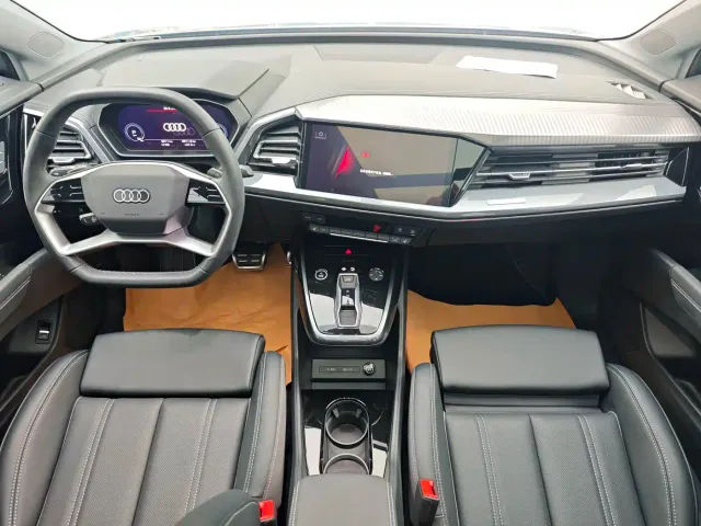 Audi Q4 e-tron — Фото автомобиля 5
