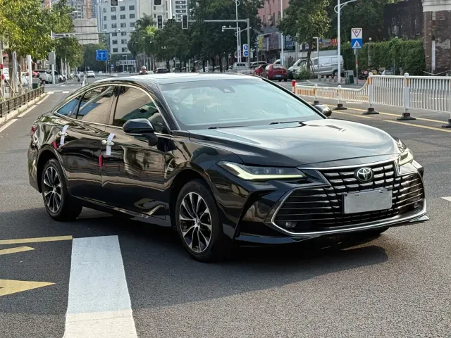 Toyota Avalon — Фото автомобиля 5