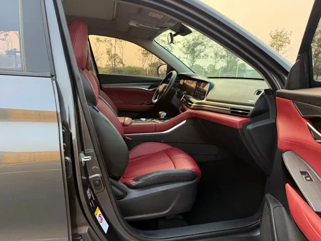 Changan CS75 Plus — Фото автомобиля 9