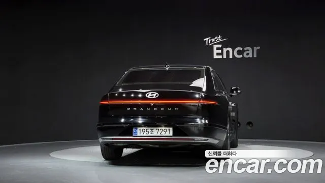 Hyundai Grandeur GN7 — Фото автомобиля 4