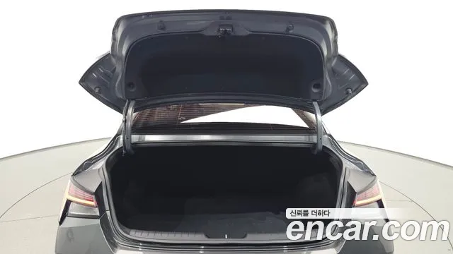 Hyundai Avante CN7 — Фото автомобиля 30