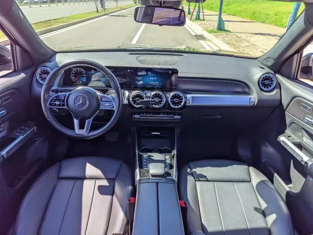 Mercedes-Benz EQB — Фото автомобиля 7