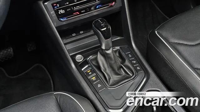 Volkswagen Tiguan — Фото автомобиля 9