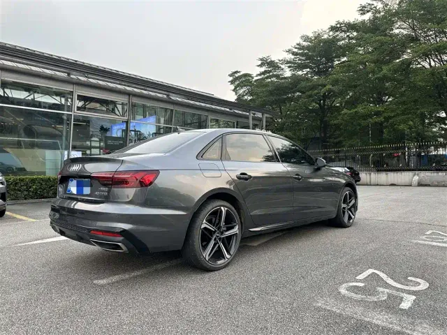 Audi A4L — Фото автомобиля 4