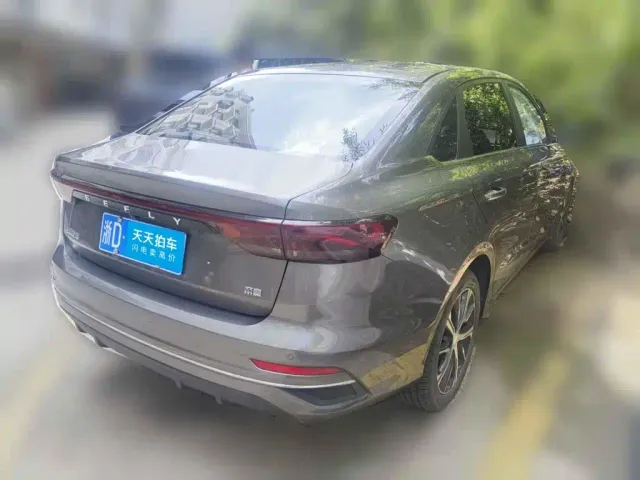 Geely Emgrand — Фото автомобиля 2