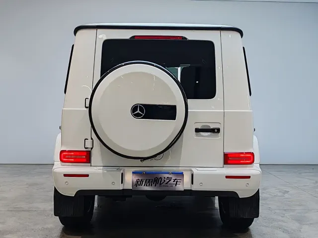 Mercedes-Benz G-Class — Фото автомобиля 8
