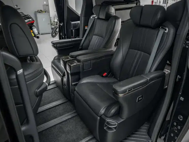 Toyota Vellfire — Фото автомобиля 28