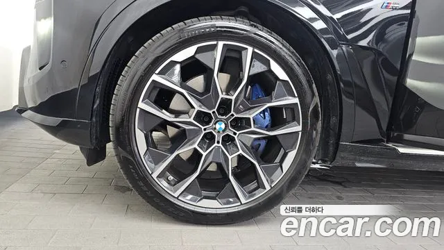 BMW X7 xDrive 40d M Sport 7 мест — Фото автомобиля 4