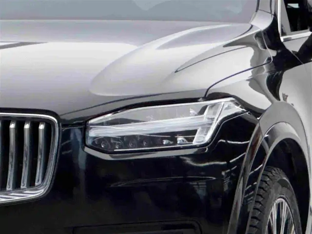 Volvo XC90 — Фото автомобиля 3