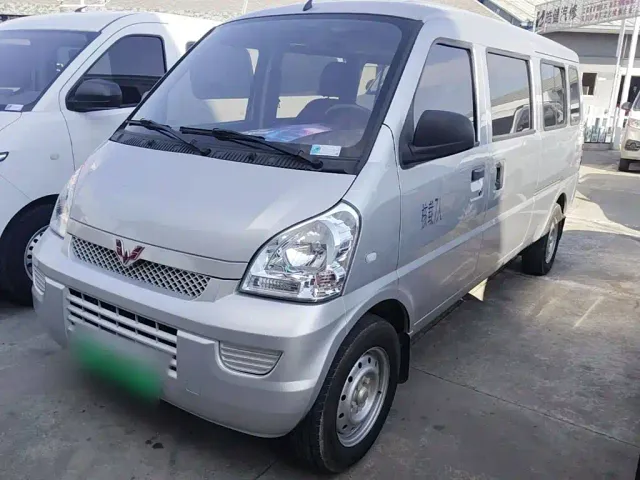 Фотография автомобиля — Wuling Rongguang EV