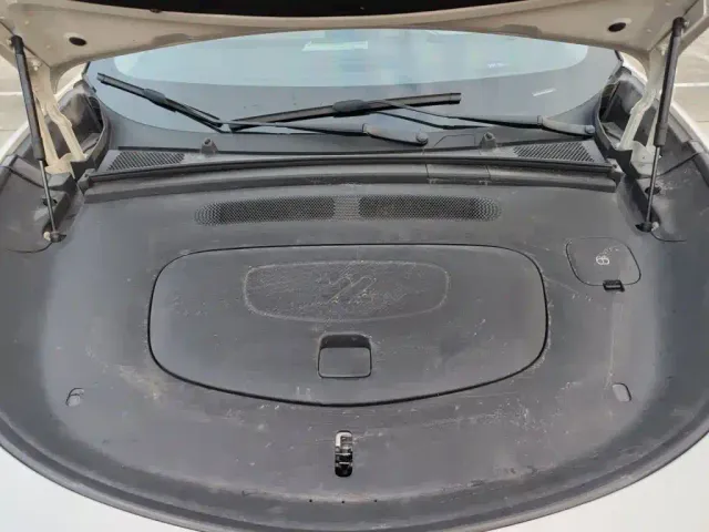 IM Motors LS6 — Фото автомобиля 21