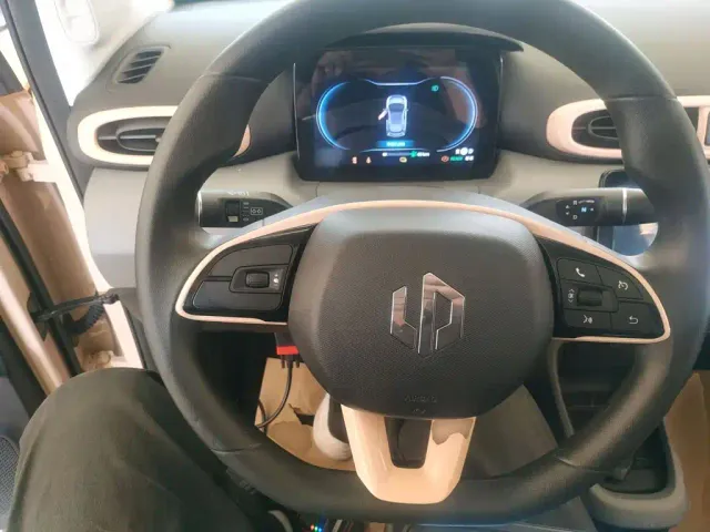 Leapmotor T03 — Фото автомобиля 10