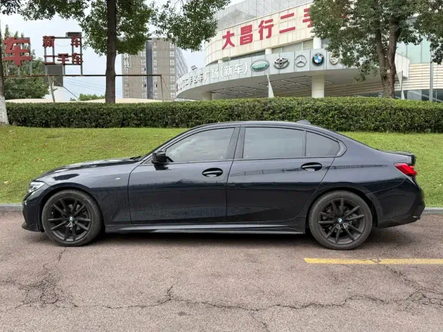 BMW 3 Series — Фото автомобиля 3