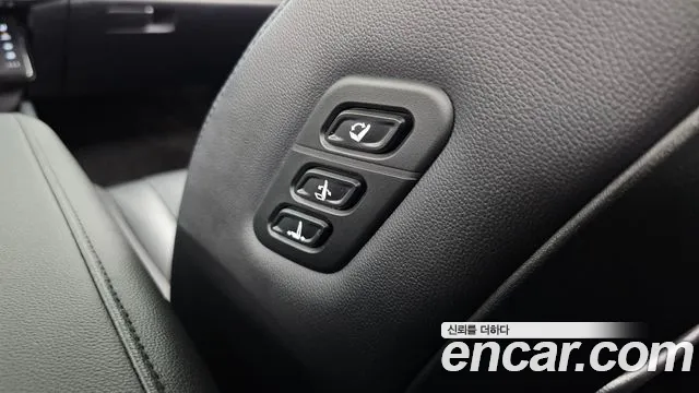 Hyundai Grandeur Grandeur (GN7) 3.5 Бензин 2WD — Фото автомобиля 27