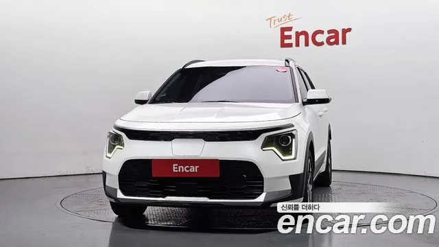 Kia Niro — Фото автомобиля 3