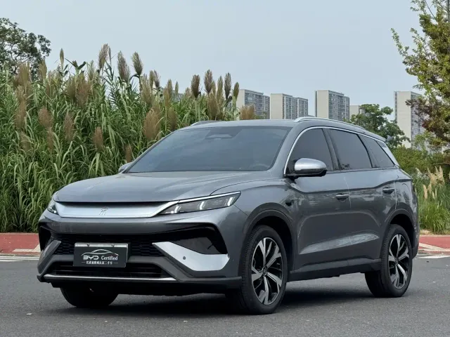 Фотография автомобиля — BYD Song Pro