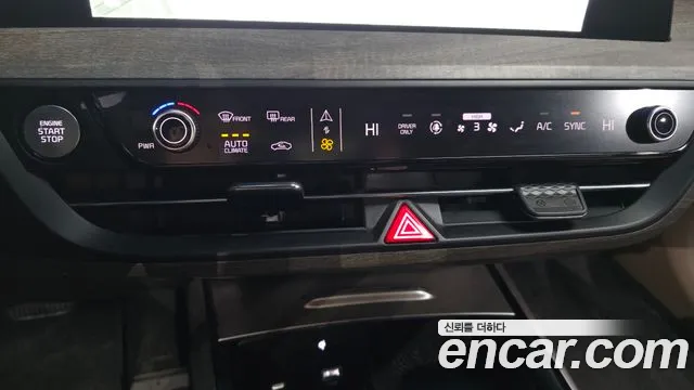 Kia K8 Hybrid — Фото автомобиля 17