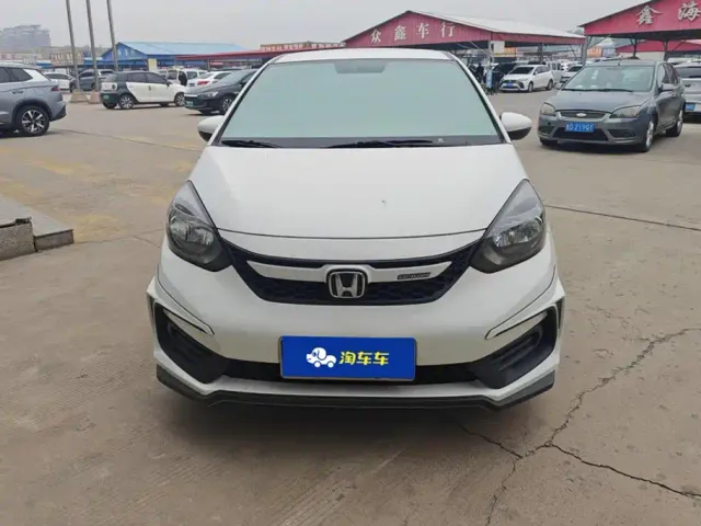 Honda Fit — Фото автомобиля 2