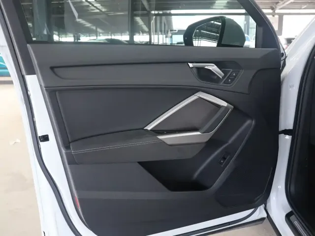 Audi Q3 — Фото автомобиля 15