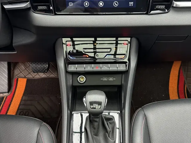 Skoda Karoq — Фото автомобиля 15