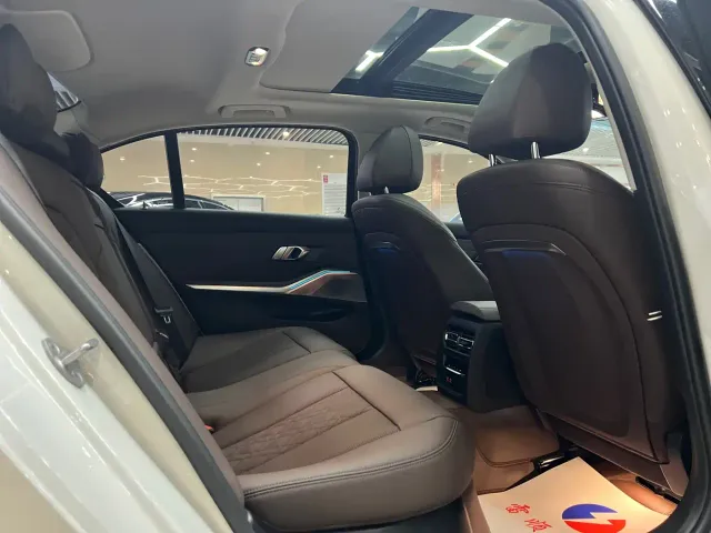BMW 3 Series — Фото автомобиля 5