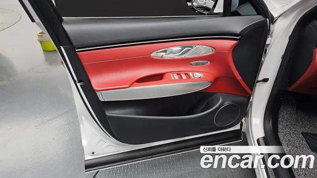 Genesis GV70 2.2 Дизель AWD — Фото автомобиля 22
